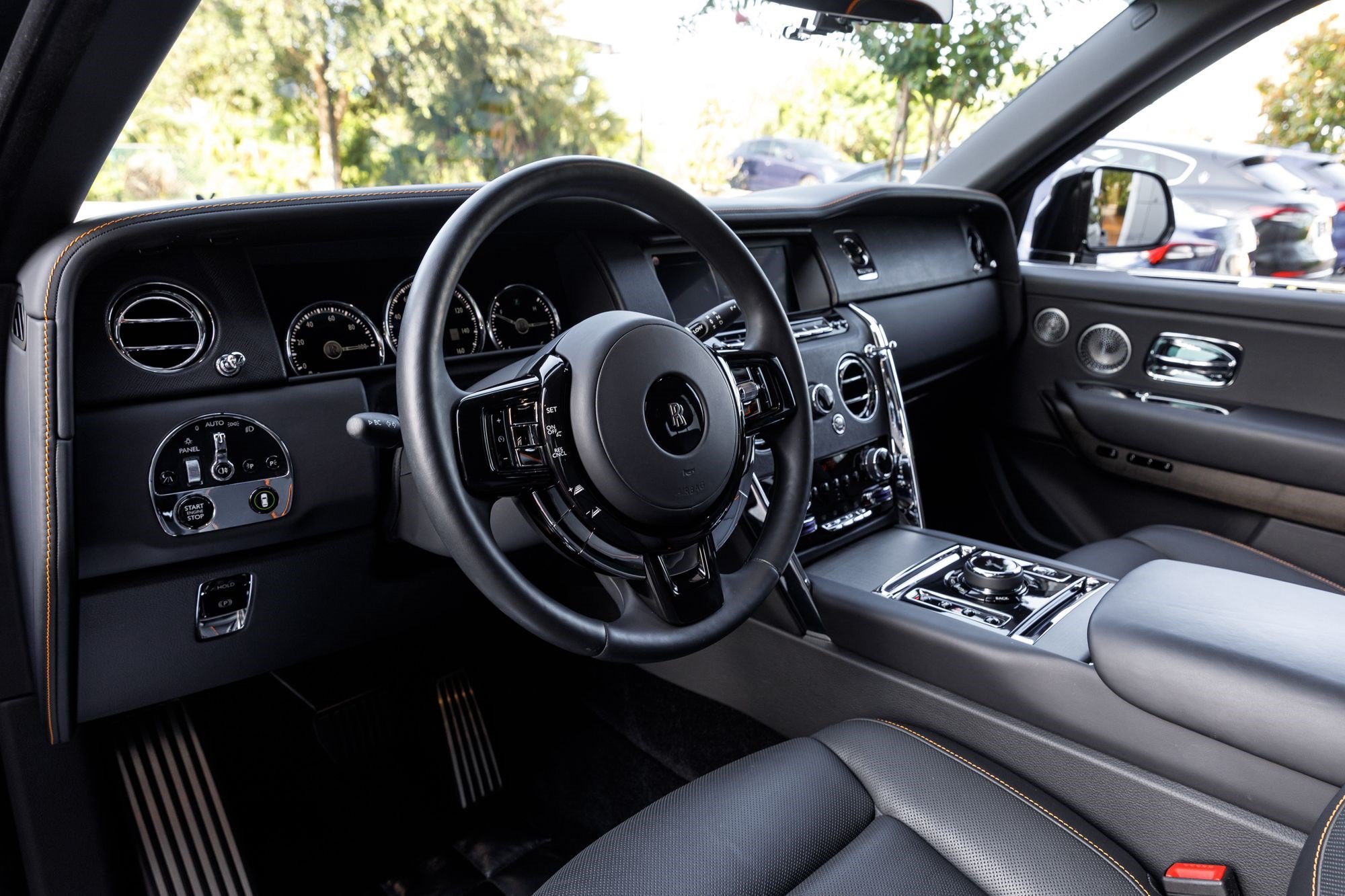Used 2020 Black Diamond Rolls-Royce  image 33