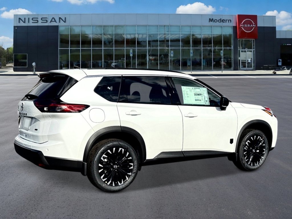 New 2026 Everest White Pearl Tricoat Nissan Dark Armor image 5