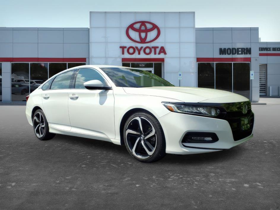 Used 2018 Platinum White Honda Sport 1.5T image 8
