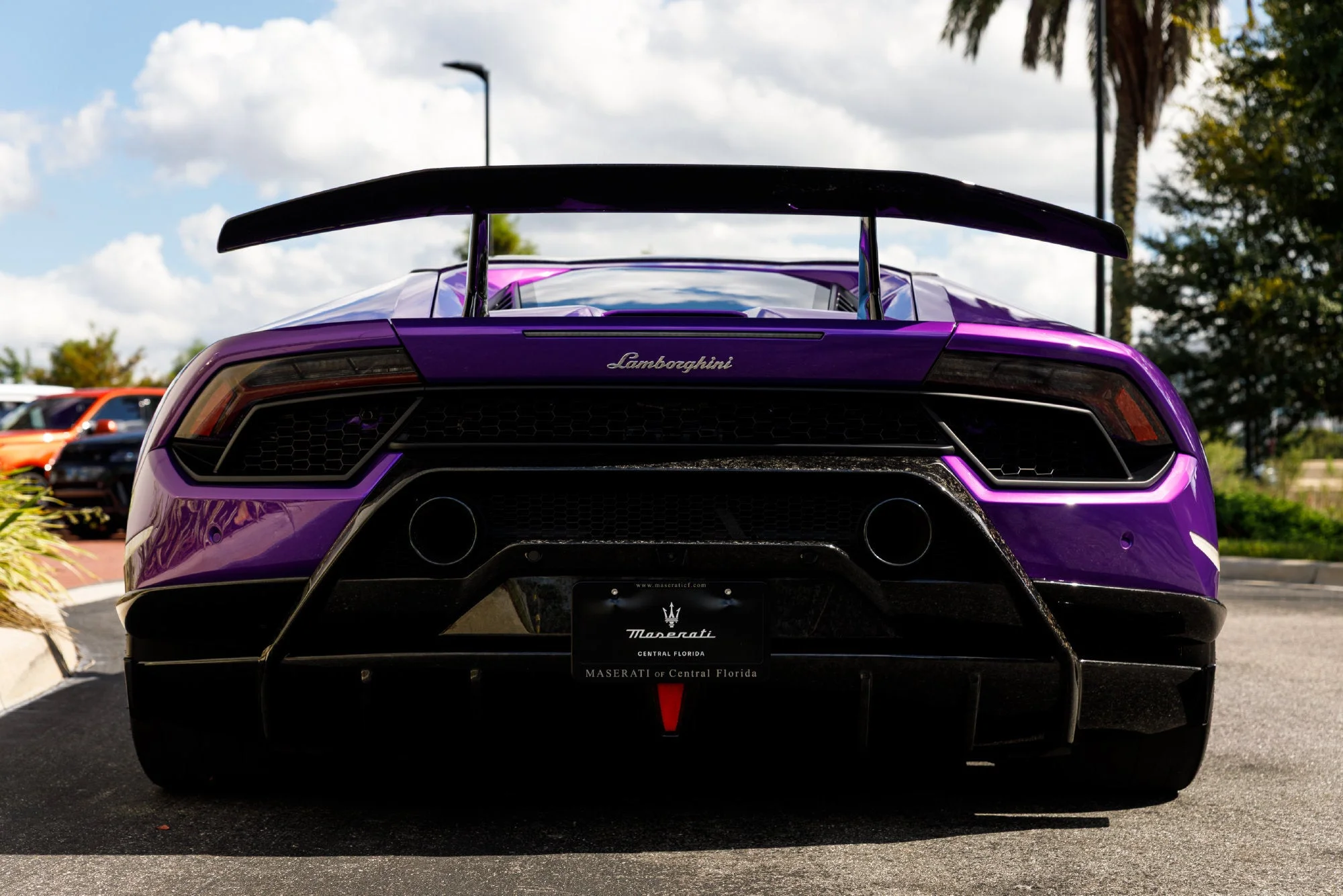 Used 2018  Lamborghini Performante image 19
