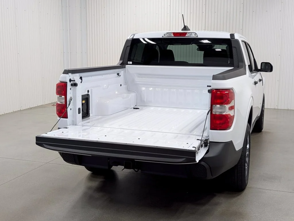 New 2026 Oxford White Ford XLT image 20