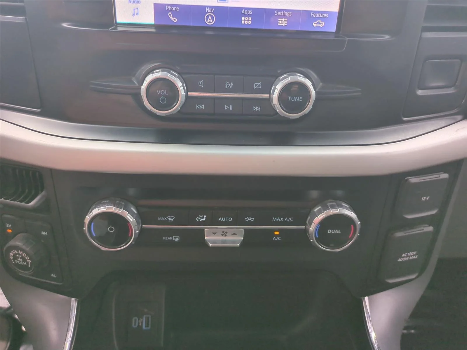 Used 2023 Oxford White Ford XL image 29