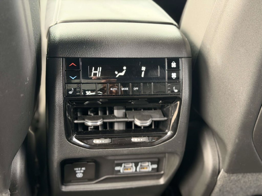 Used 2025 Red Jeep Limited image 17