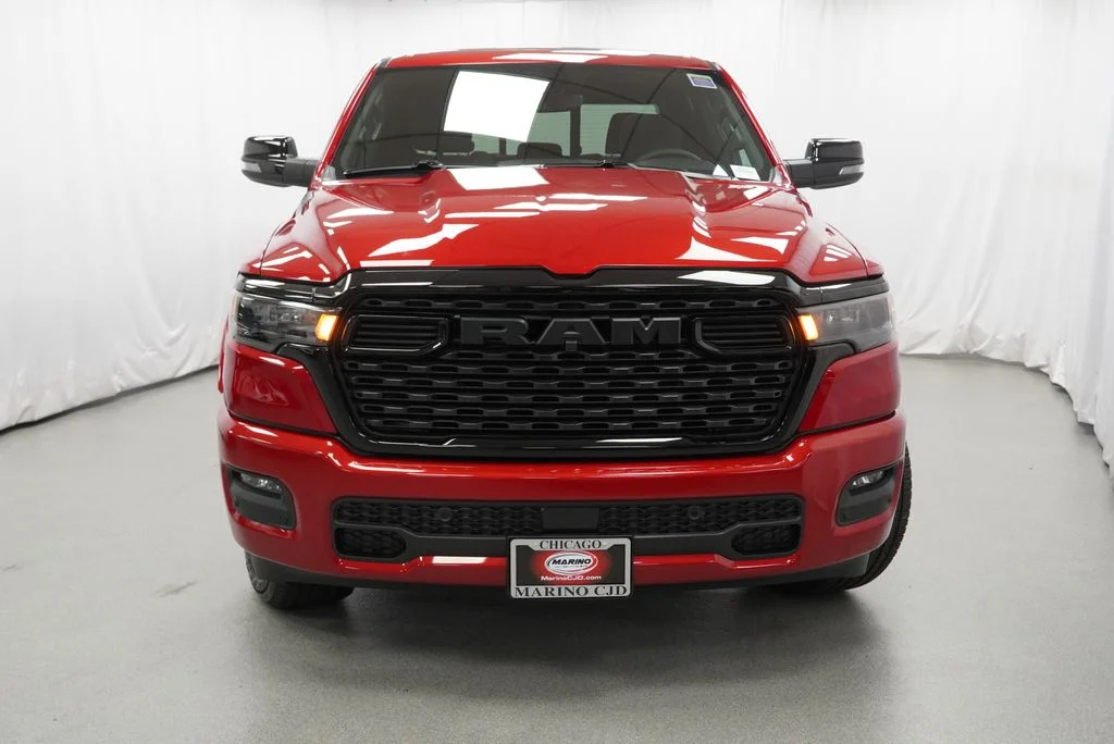 New 2026 Molten Red Pearl-Coat Exterior Paint RAM Big Horn/Lone Star image 7