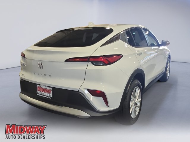 New 2026 Summit White Buick Preferred image 5