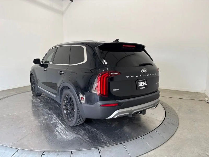 Used 2021 Black Kia SX image 5
