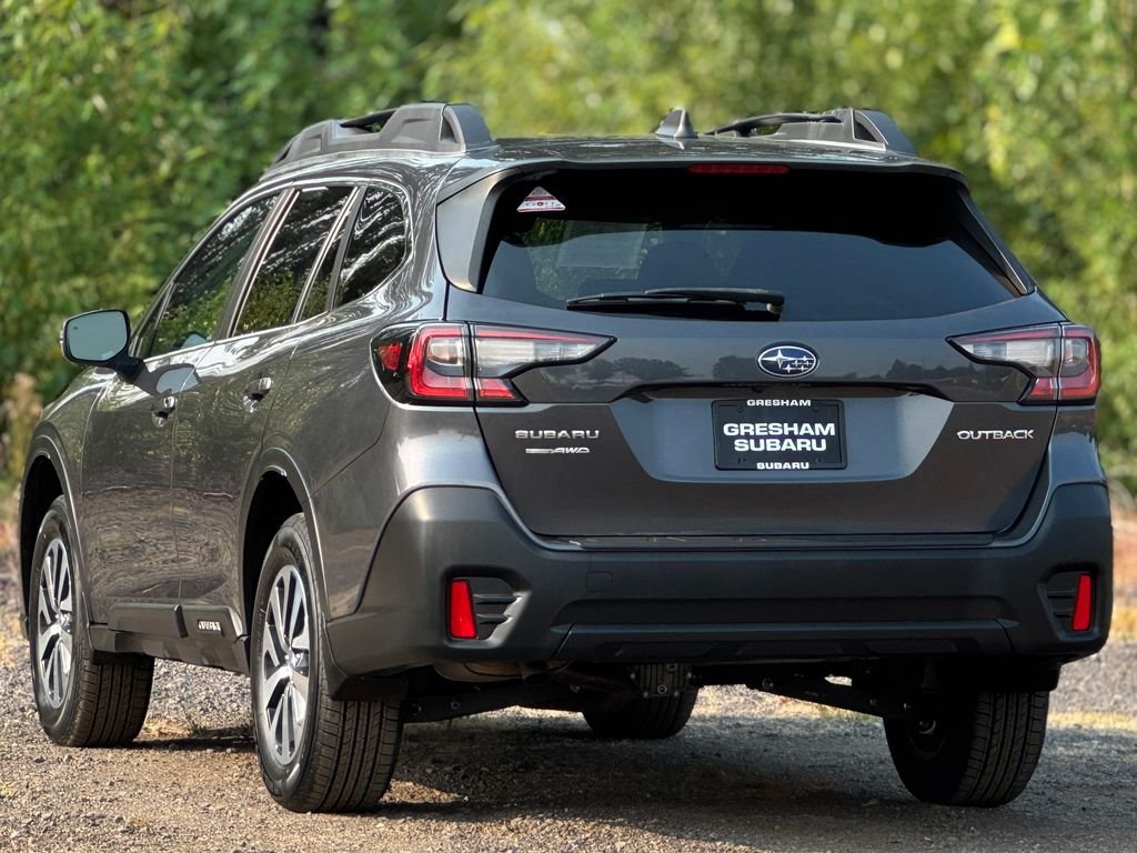 Used 2021 Magnetite Gray Metallic Subaru Premium image 5