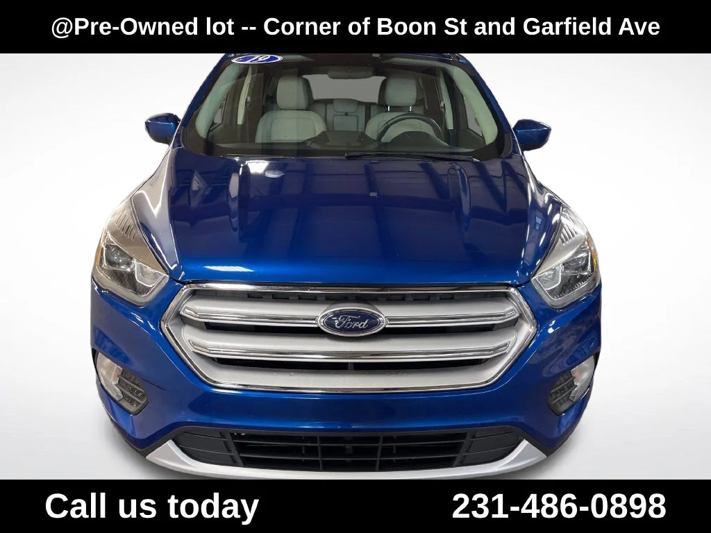 Used 2019 Blue Ford SEL image 10