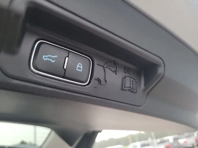 Used 2025 Silver Ford Active image 12