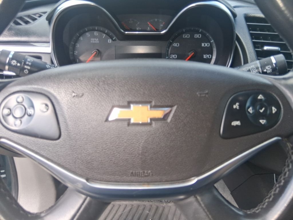 Used 2015 Green Chevrolet LT image 14