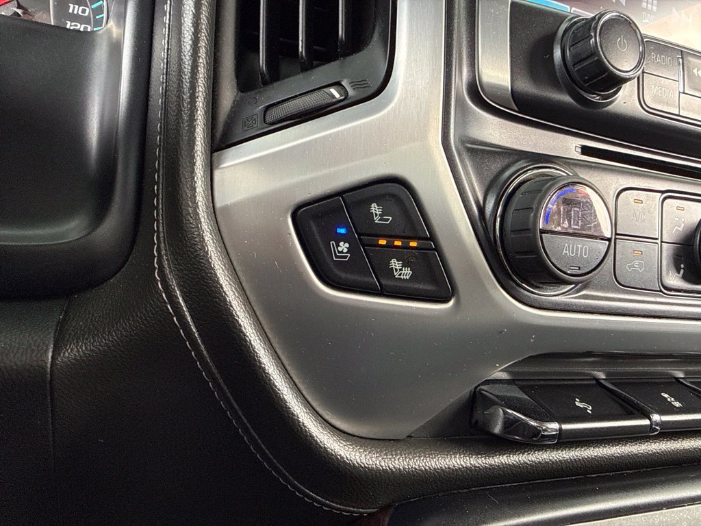 Used 2017 PEPPERDUST METALLIC GMC SLT image 38