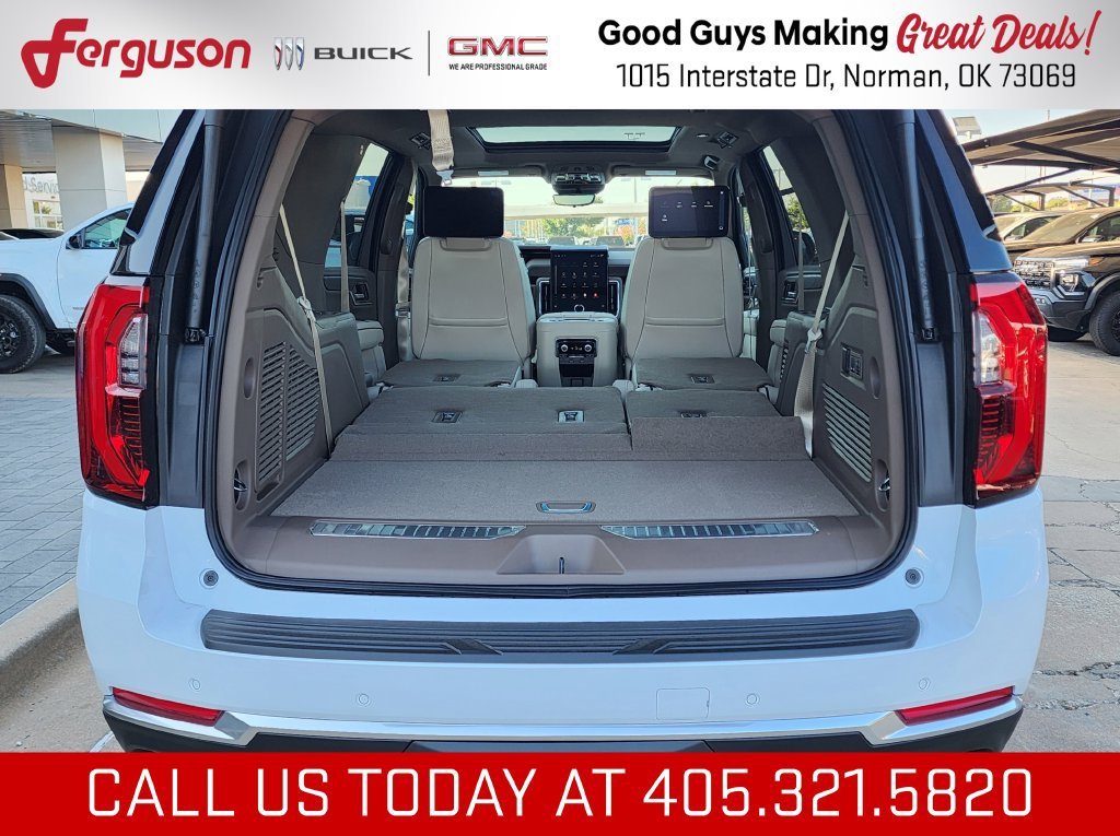 2027 GMC Yukon Denali - Photo 62