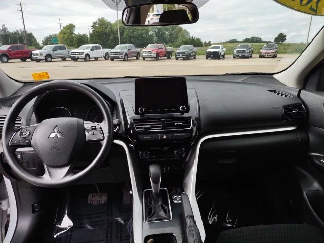 Certified Used 2024 White Mitsubishi  image 13
