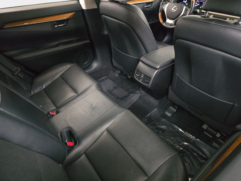Used 2015 Obsidian Lexus 300h image 11