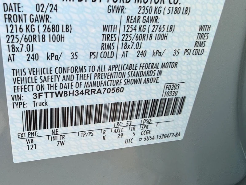 Used 2024 Cactus Green / Gray Ford XLT image 26