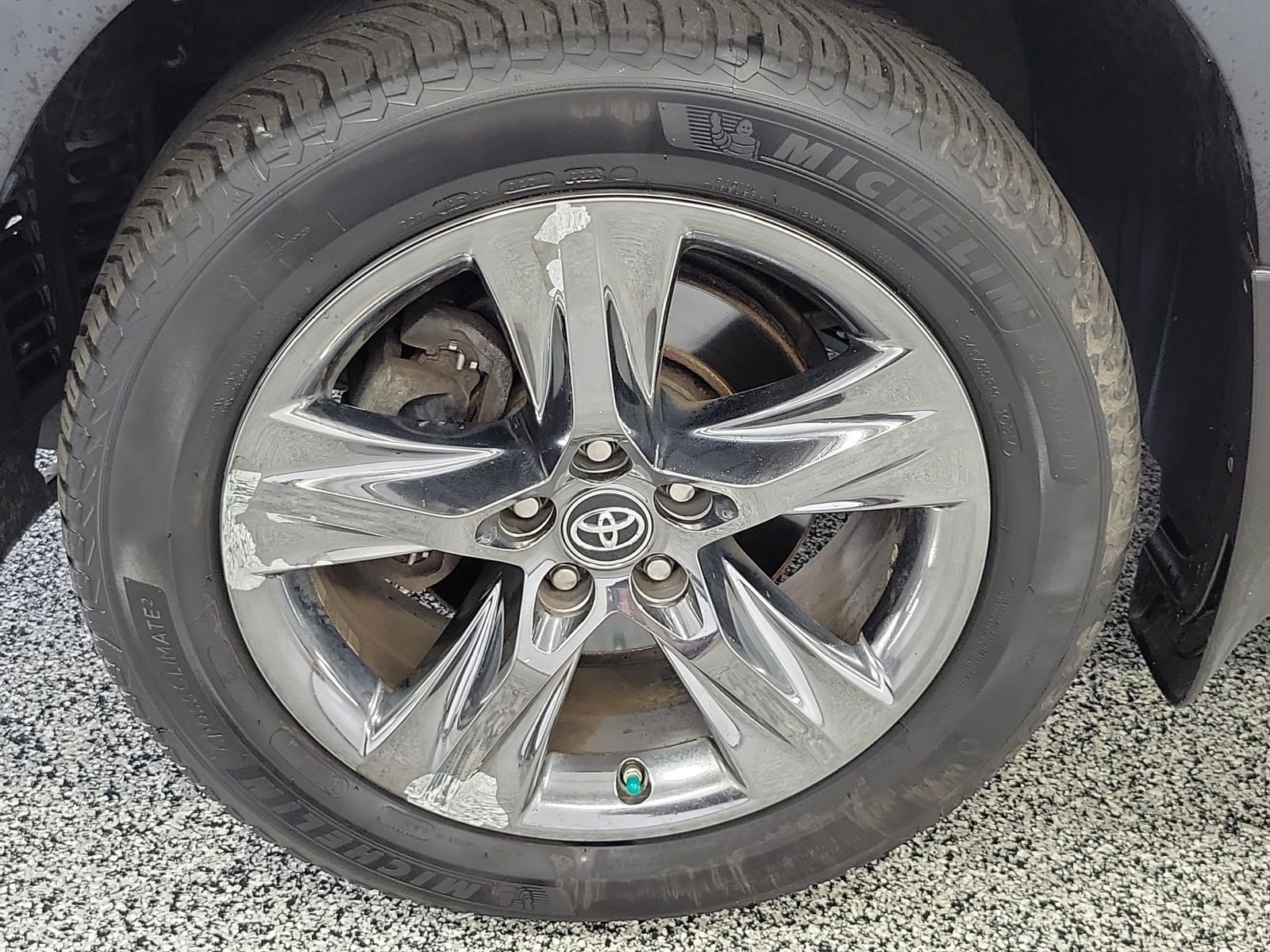 Used 2018 White Toyota Limited Platinum image 5