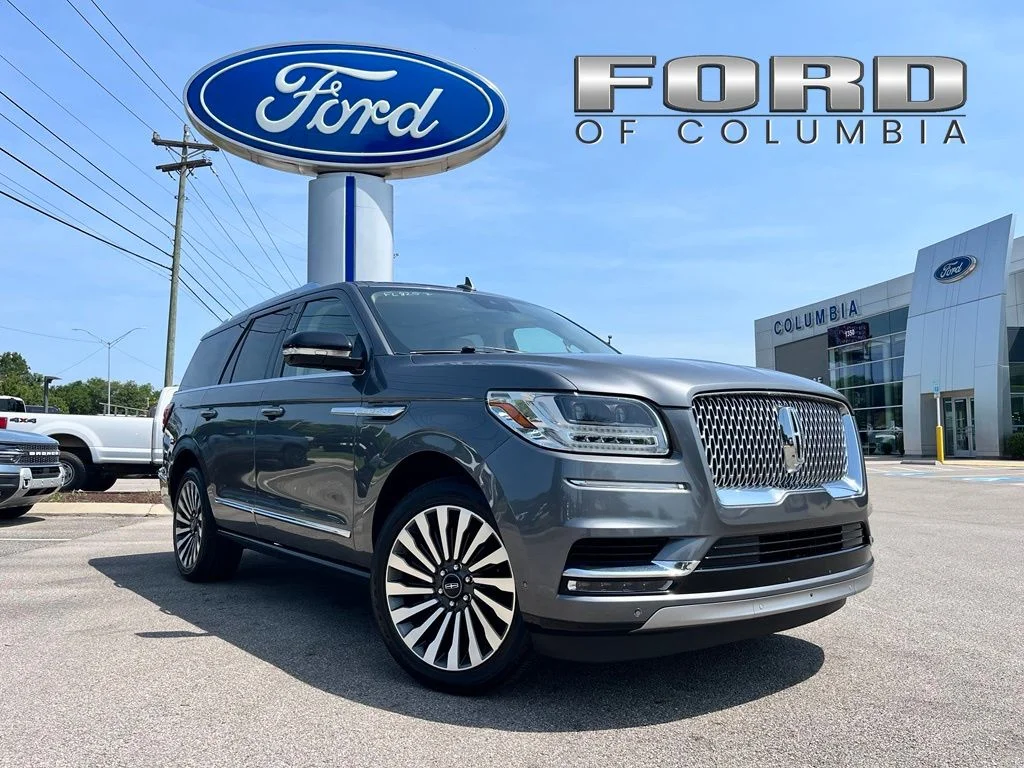 Used 2021 Gray Lincoln Reserve image 1
