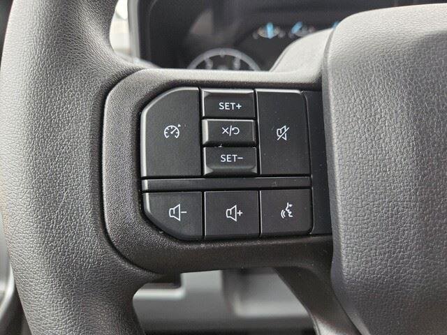 New 2026 Oxford White Ford F-350® XLT image 15