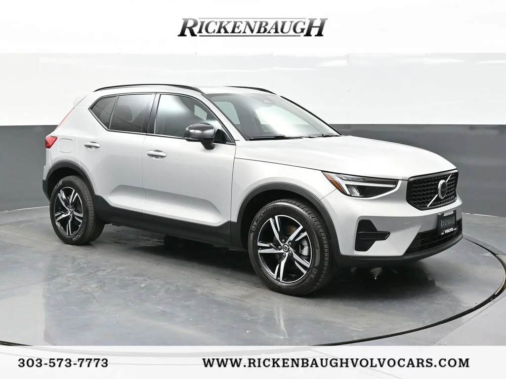 2024 Volvo XC40