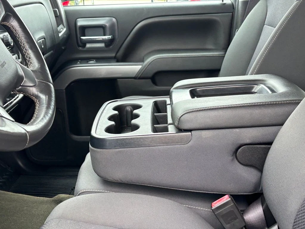 Used 2016 Black Chevrolet LT image 12