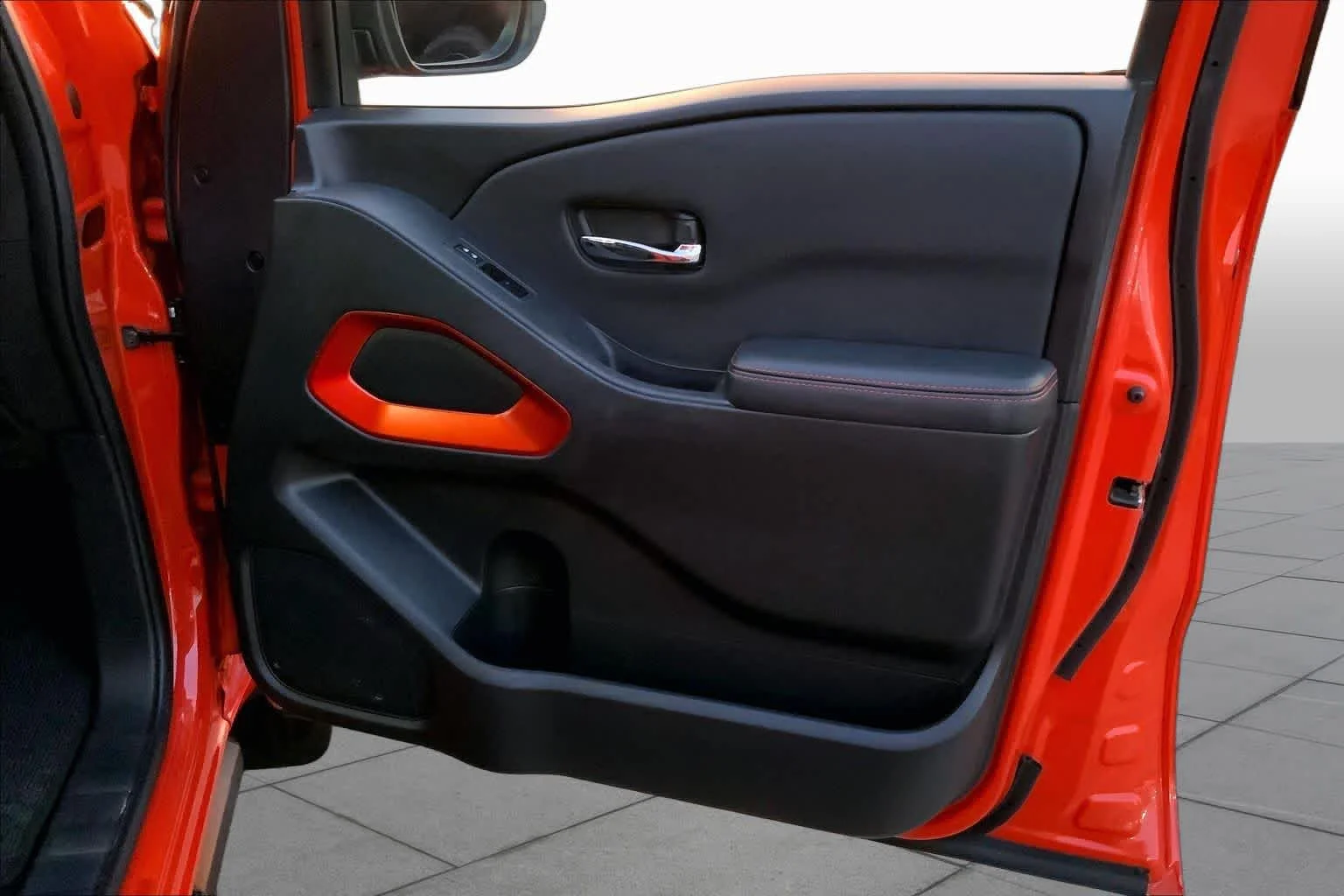 Used 2025 Afterburn Orange Nissan PRO-4X image 20