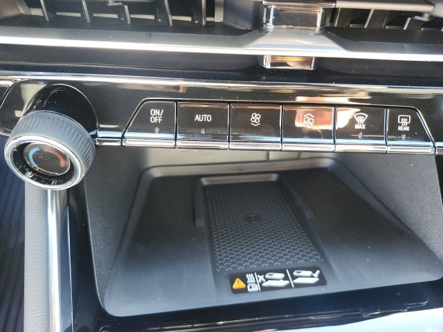 2027 Chevrolet Traverse LT - Photo 21