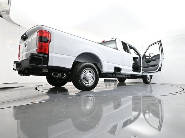 2026 Ford F-350 Super Duty XL - Photo 40