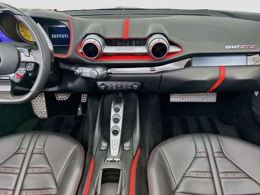 Used 2023  Ferrari Base image 21