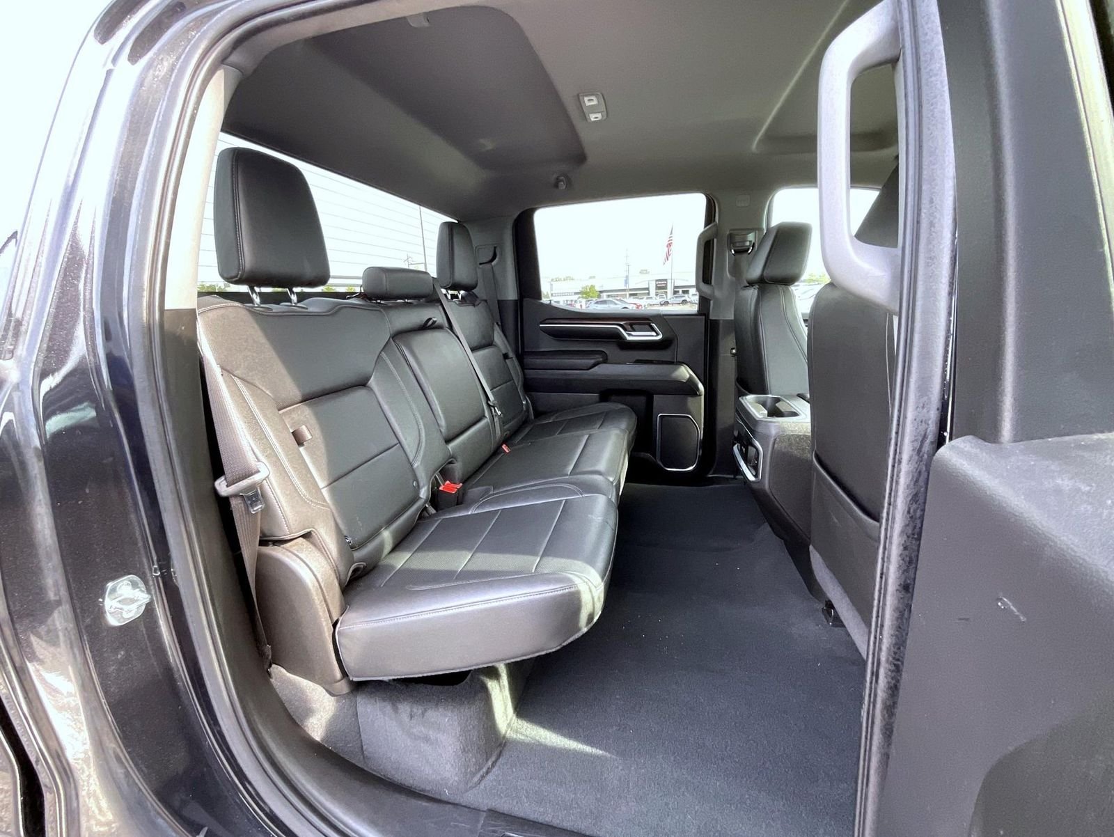 Used 2022 Silver GMC SLT image 18