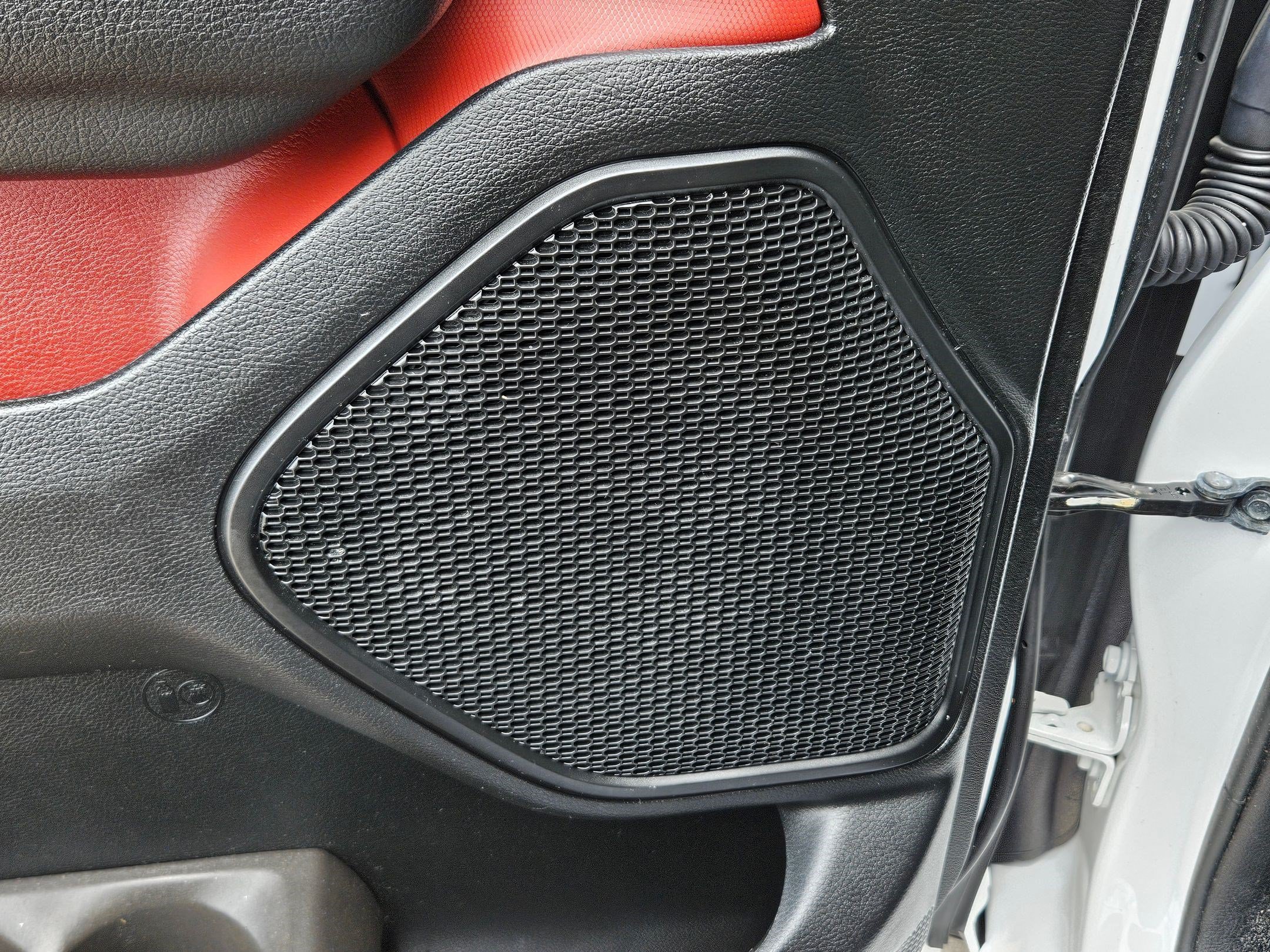 Used 2019 Bright White Clearcoat Ram Rebel image 23