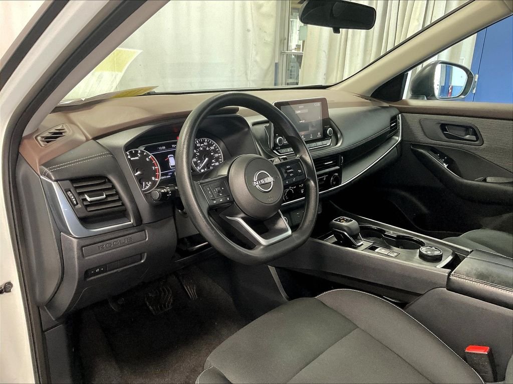 Used 2023 White Nissan S image 8