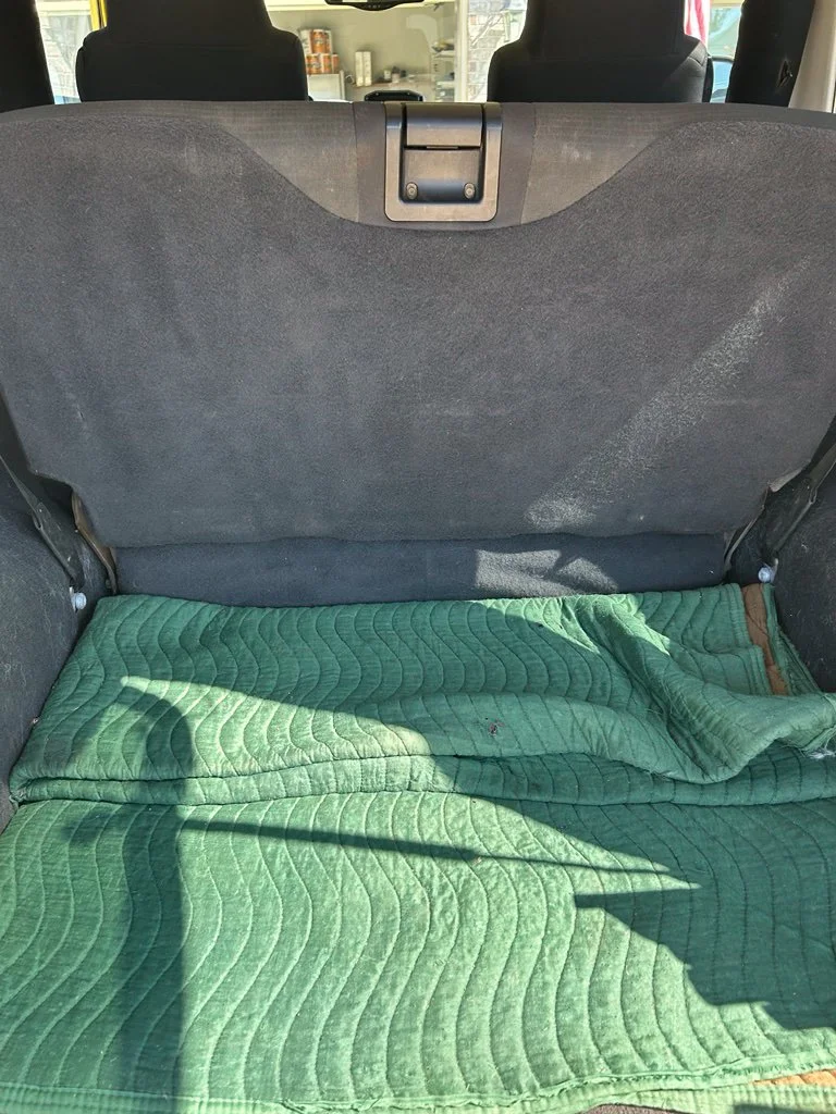 Used 2006 Yellow Jeep Unlimited Rubicon image 9