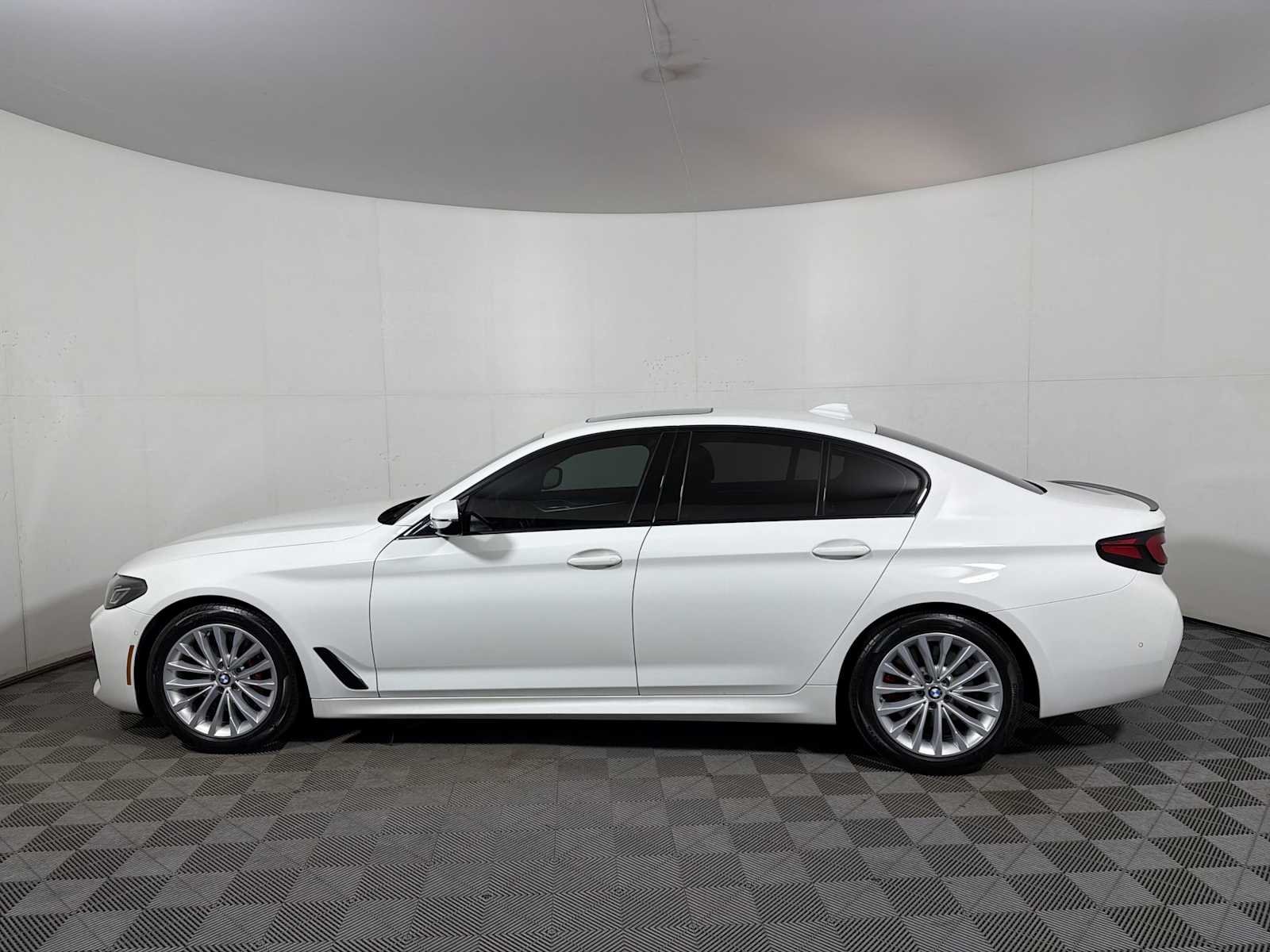 Certified Used 2023 Alpine White BMW 530i xDrive image 4