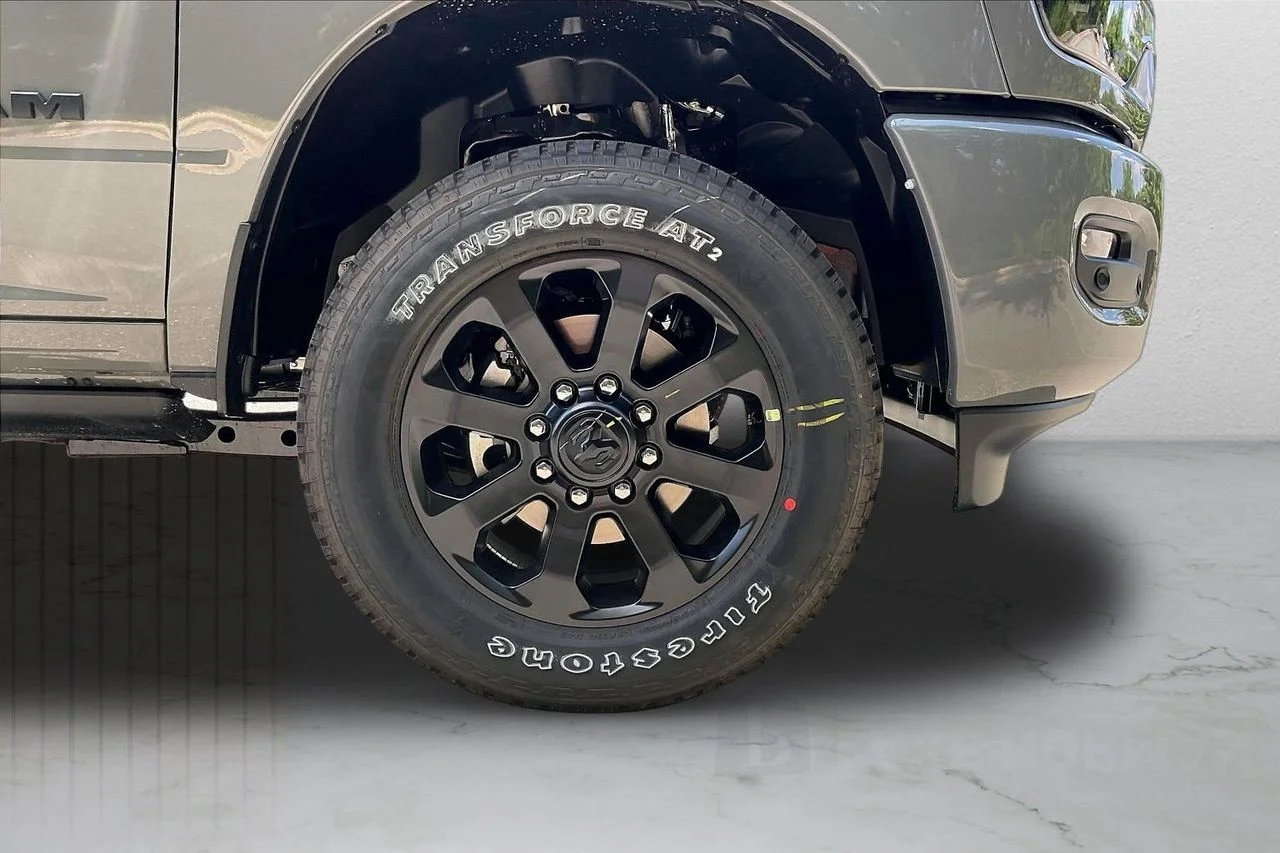 New 2026 Ceramic Gray Clear-Coat Exterior Paint RAM Laramie image 33