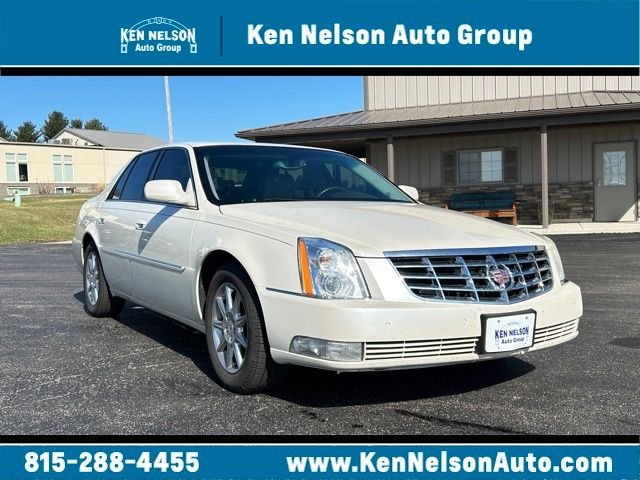 2011 Cadillac DTS Luxury Collection