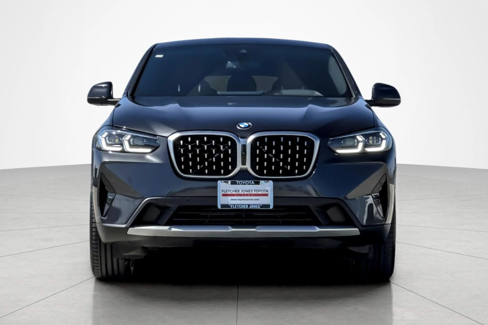 Used 2024 DARK GRAPHITE METALL BMW xDrive30i image 8