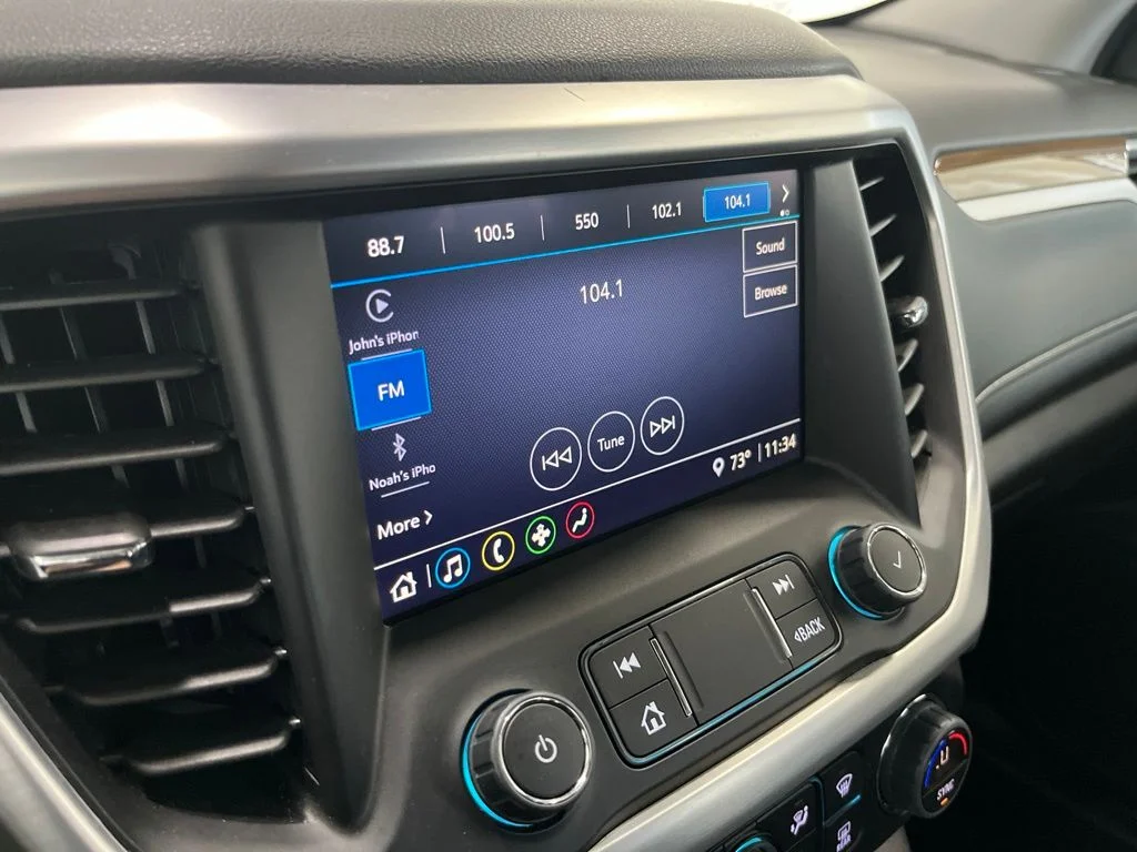 Used 2023 Silver GMC SLE image 11