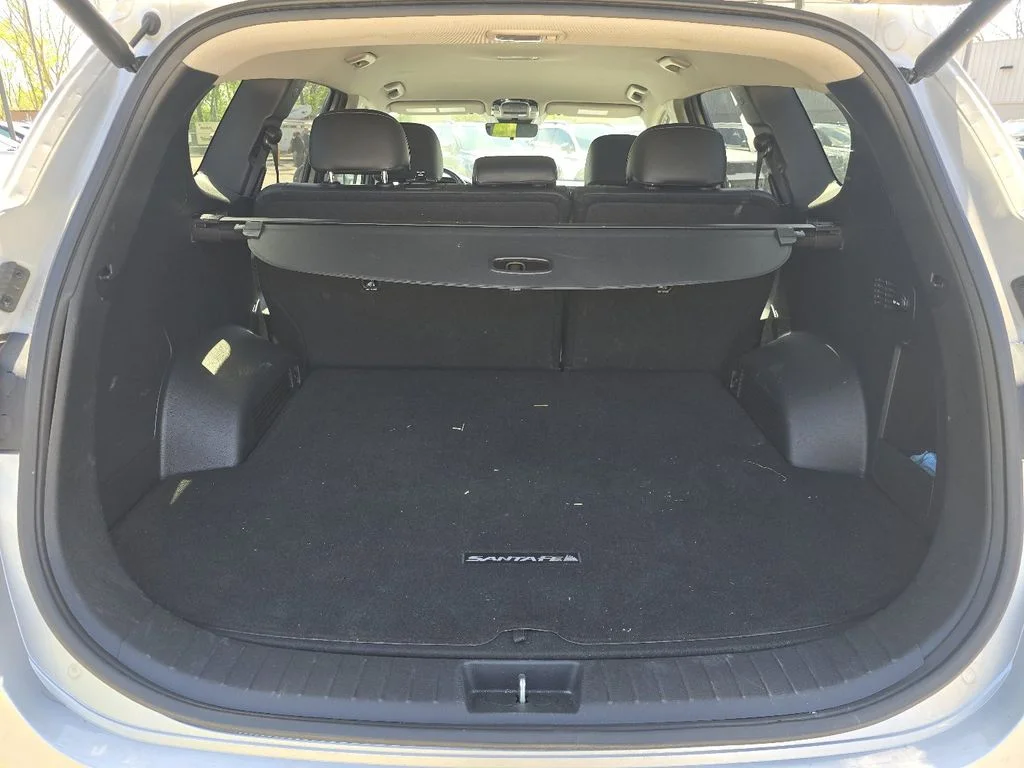 Used 2023 Silver Hyundai XRT image 18