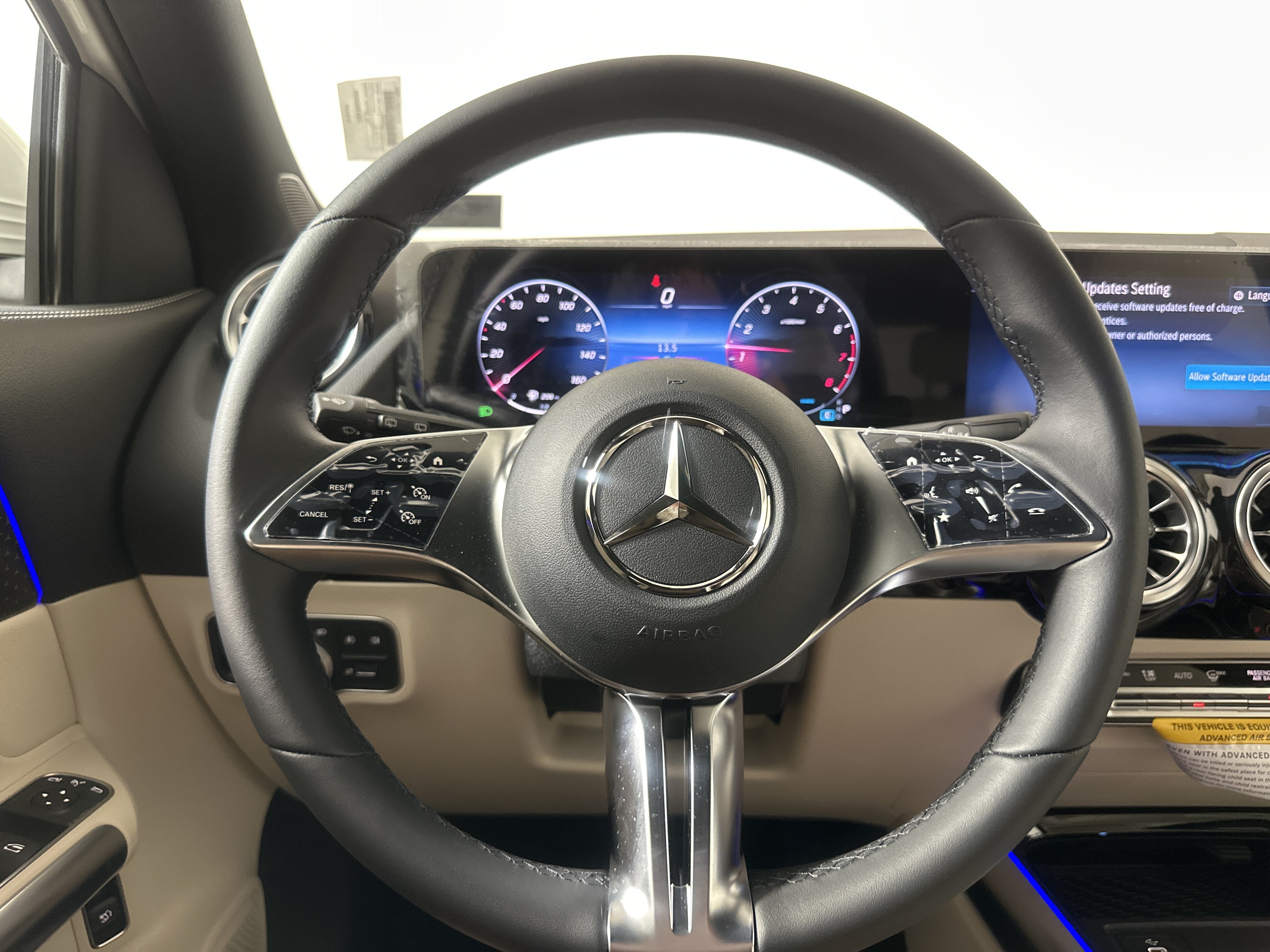 New 2026 POLAR WHITE Mercedes-Benz GLA 250 image 12