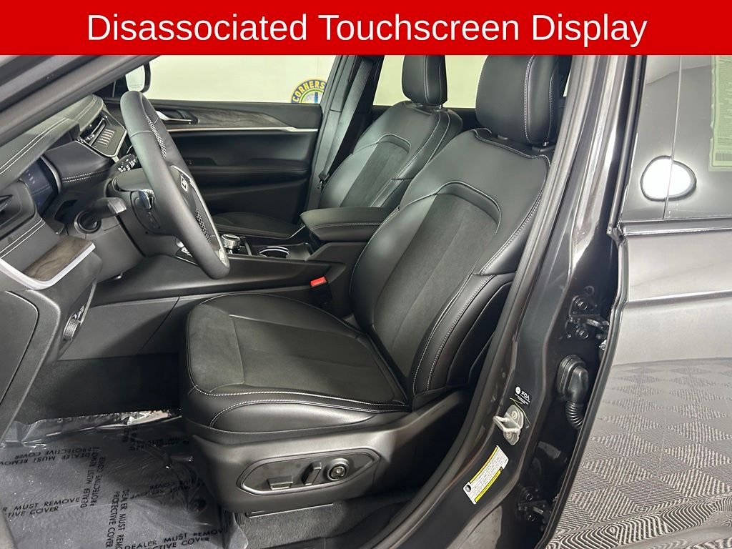 New 2026 Baltic Gray Metallic Clearcoat Jeep Altitude image 10
