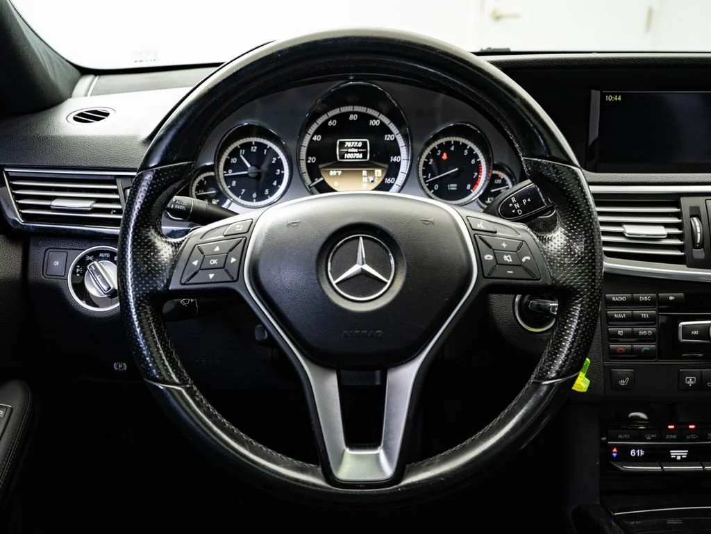 Used 2012 White Mercedes-Benz E 350 Luxury image 44