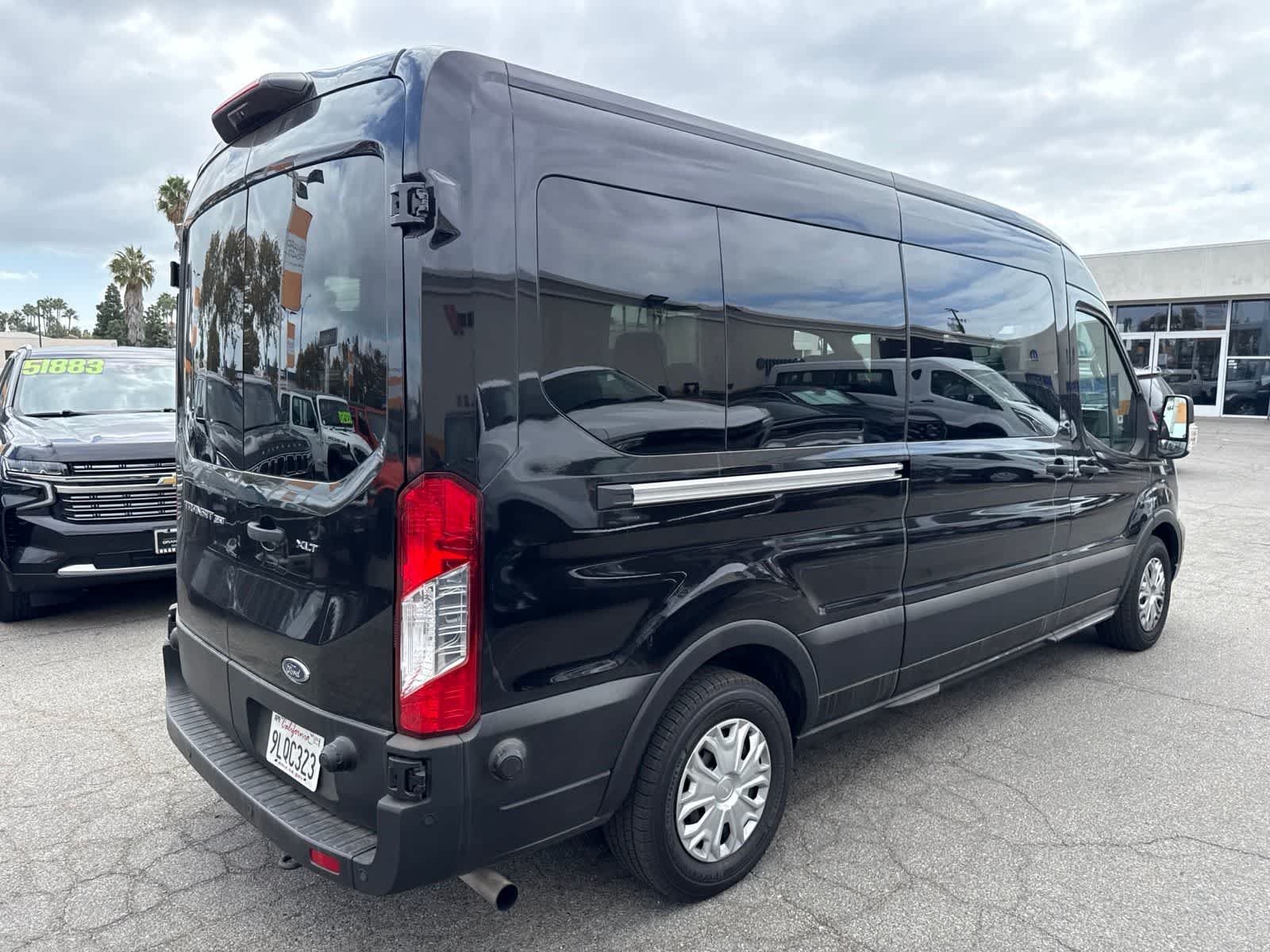Used 2024 Agate Black Metallic Ford XLT image 10