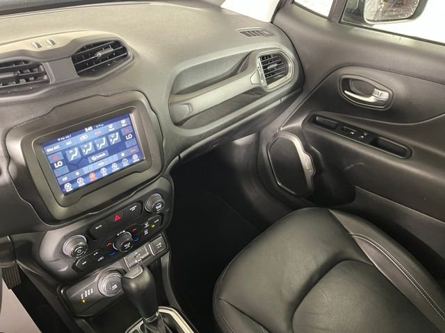 Used 2020 Gray Jeep Limited image 35