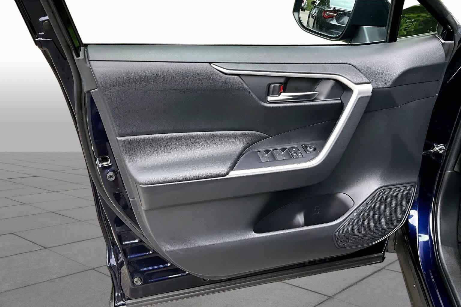 Used 2024 Blueprint Toyota SE image 21