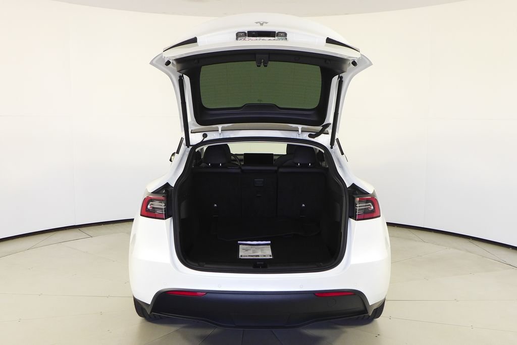 Used 2022 Pearl White Multi-Coat Tesla Long Range image 10