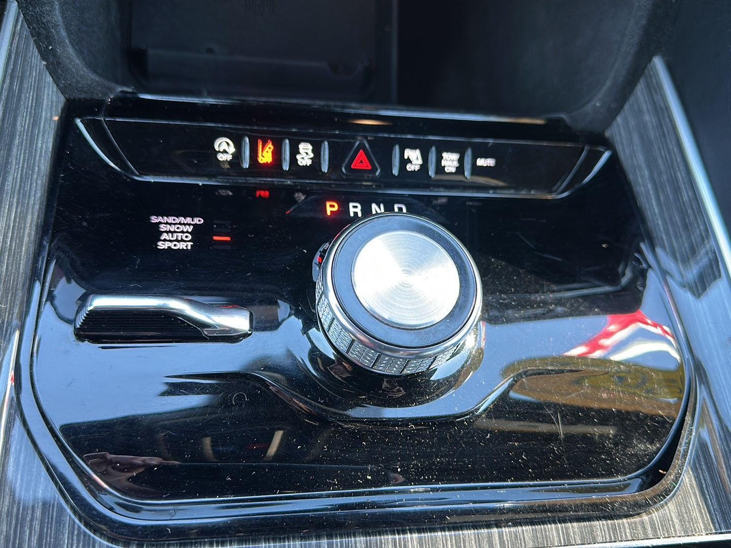 Used 2022 Bright White Clearcoat Jeep Series II image 28
