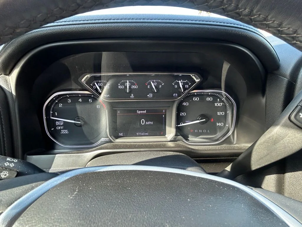 Used 2020 Black GMC SLT image 12