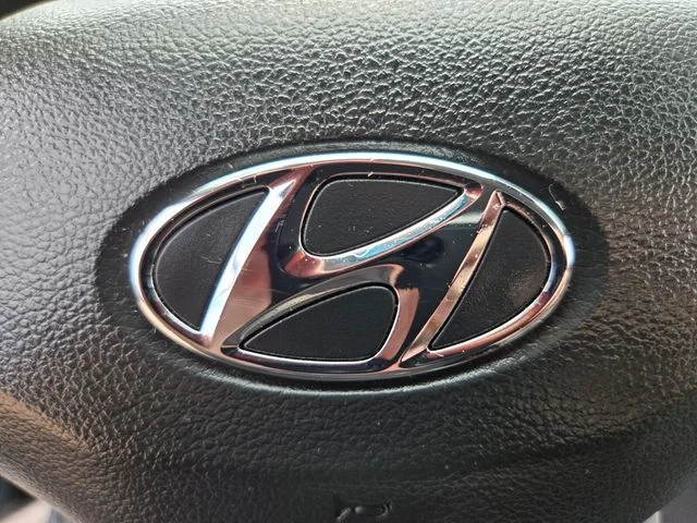 Used 2019 Silver Hyundai SEL image 33