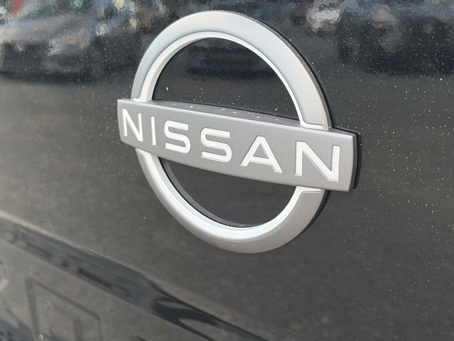 New 2026 Super Black Nissan Crew Cab SV image 32