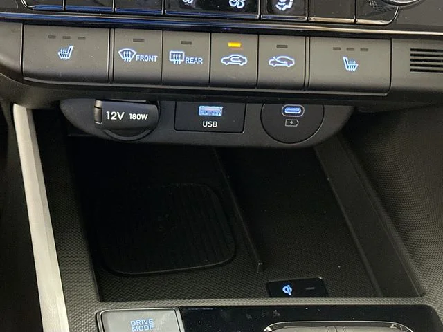 New 2026 Hyundai ELANTRA Limited